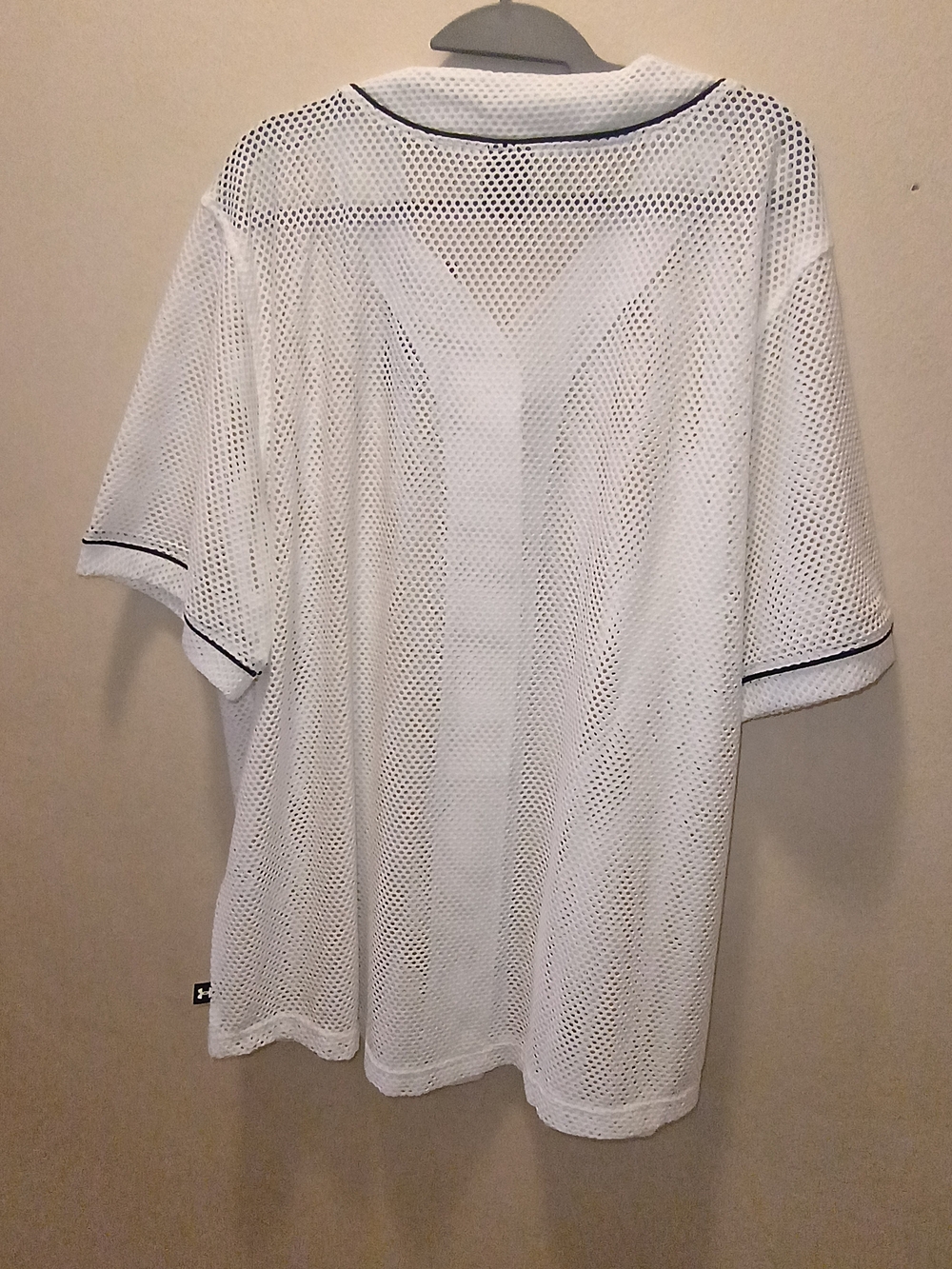 Under Armour Women's Sportstyle Mesh Baseball Jersey - NWT L $60 - Picture 2 of 3